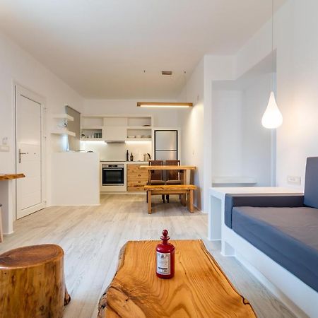 Akis Luxury House Apartman Adámasz Kültér fotó